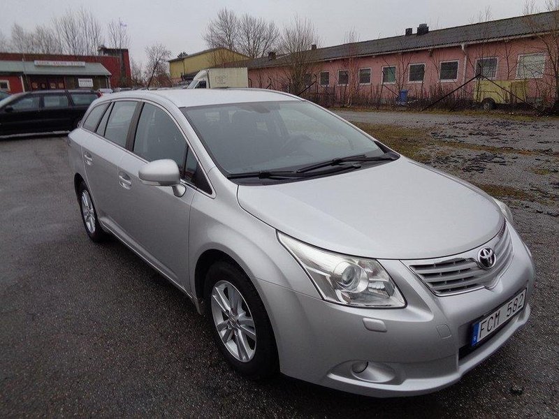 Såld Toyota Avensis Kombi 1.8 147hk, begagnad 2010, 14 600