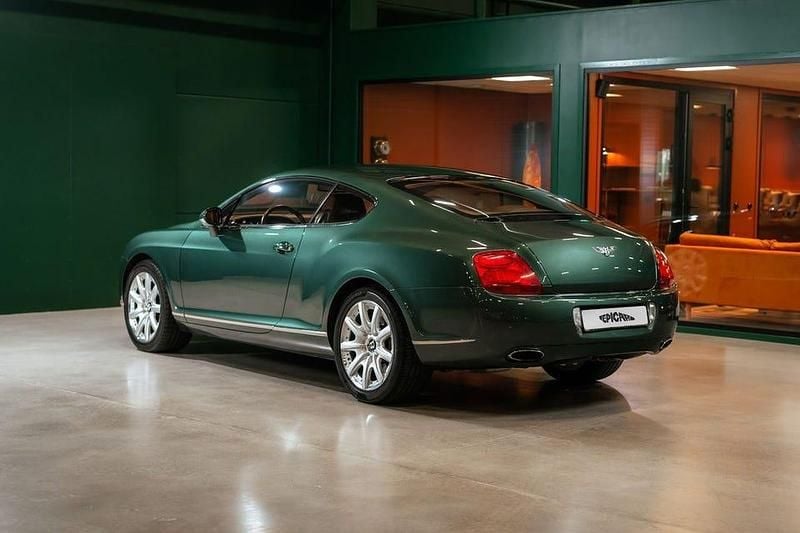 Begagnad Bentley Continental GT 561 HK (412 kW) 2005 Grön Sportkupé