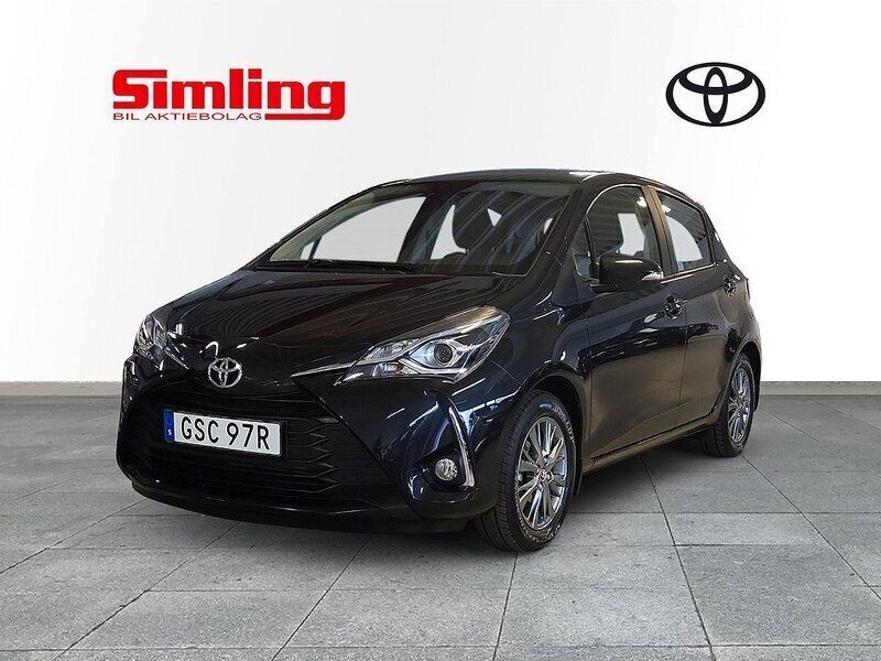 Svart Begagnad 2020 Toyota Yaris Active Halvkombi | 164 900 kr (Marknadspris) - Bild 1/3