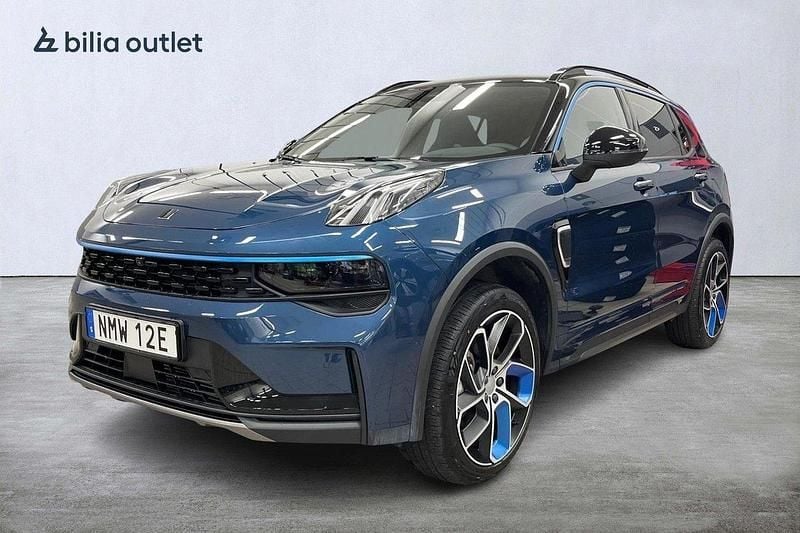 Blå Begagnad 2023 Lynk & Co 01 SUV | 314 900 kr - Bild 1/3
