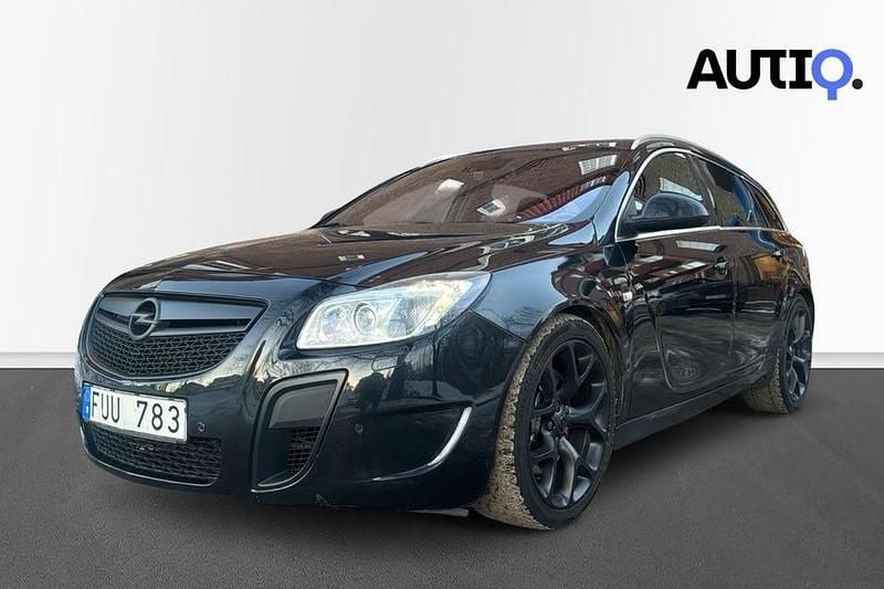Begagnad Opel Insignia 325 HK (239 kW) 2012 Svart Kombi