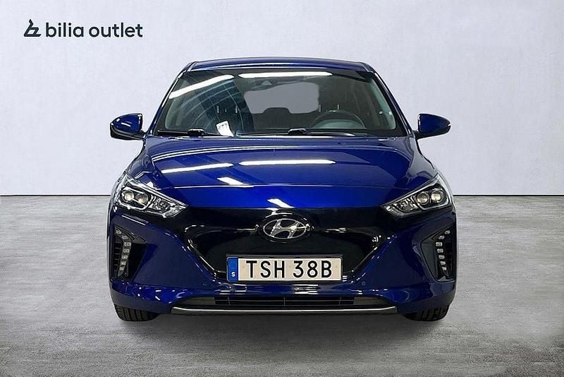 Begagnad Hyundai Ioniq Premium 100 kW (136 HK) 2018 Mörkblå Halvkombi