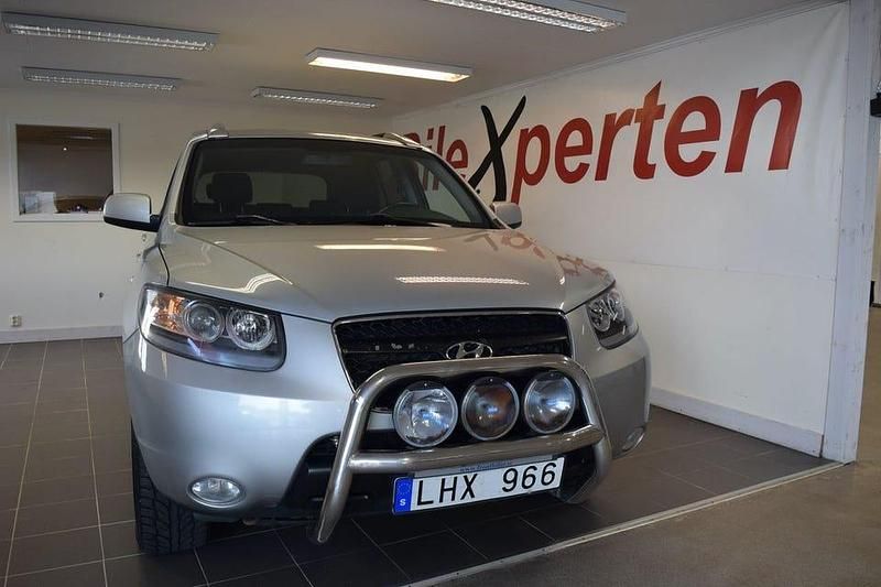 Silver Begagnad 2007 Hyundai Santa Fe SUV | 69 900 kr (Lite dyr) - Bild 1/4