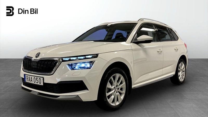 Vit Begagnad 2022 Skoda Kamiq Style SUV | 234 900 kr (Marknadspris) - Bild 1/4