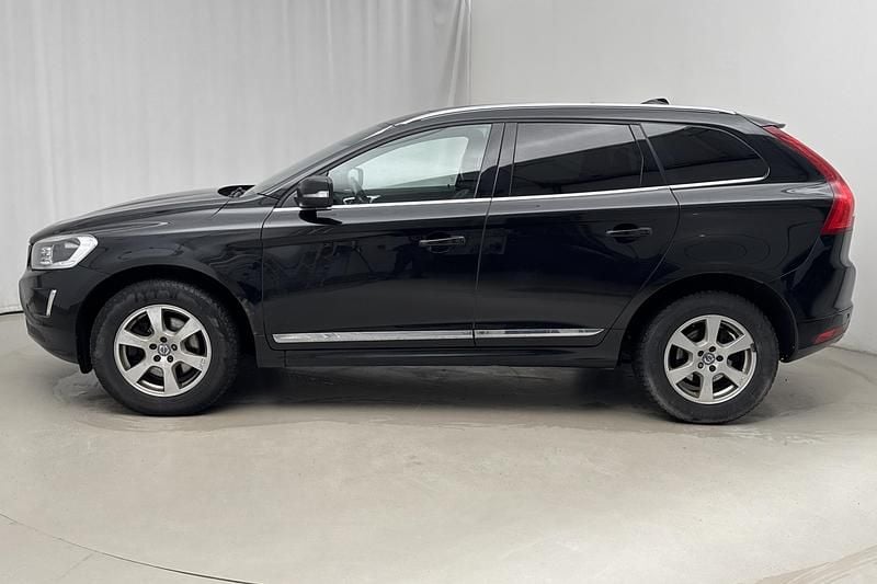 Begagnad Volvo XC60 Summum 190 HK (139 kW) 2016 Svart SUV