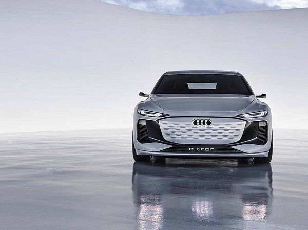 Ny 2025 Audi A6 e-tron Proline Kombi | 699 000 kr - Bild 1/1
