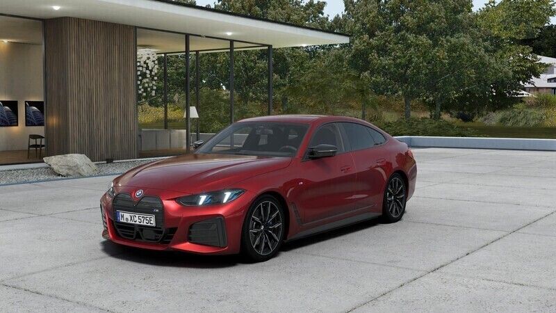 Röd Begagnad 2024 BMW i4 Comfort Edition Sedan | 789 800 kr - Bild 1/4