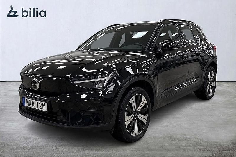 Svart Begagnad 2022 Volvo XC40 Single Motor SUV | 344 900 kr - Bild 1/3