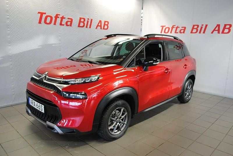 Röd Begagnad 2024 Citroën C3 Halvkombi | 229 000 kr - Bild 1/4