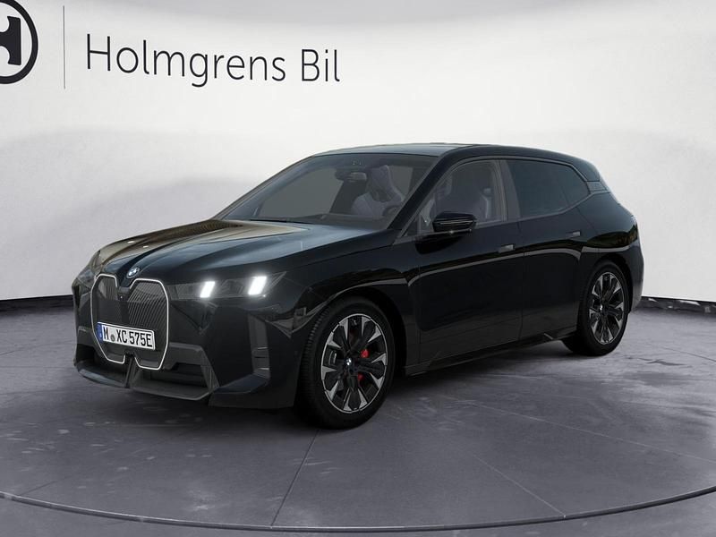 Svart Begagnad 2025 BMW iX Comfort Edition SUV | 989 500 kr - Bild 1/4