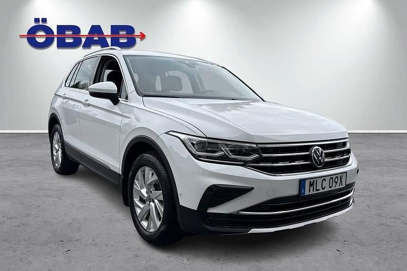 Begagnad VW Tiguan Elegance 245 HK (180 kW) 2022 Vit SUV