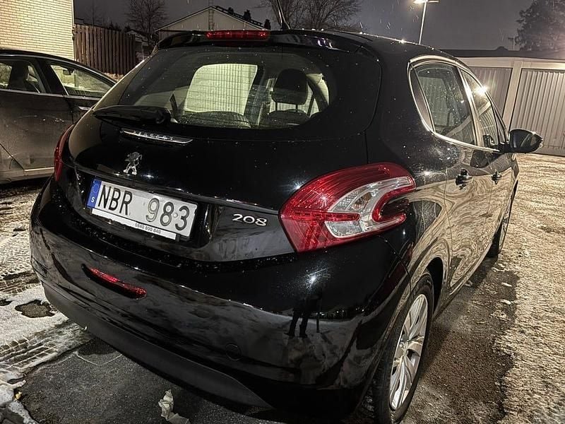 Begagnad Peugeot 208 68 HK (50 kW) 2012 Halvkombi