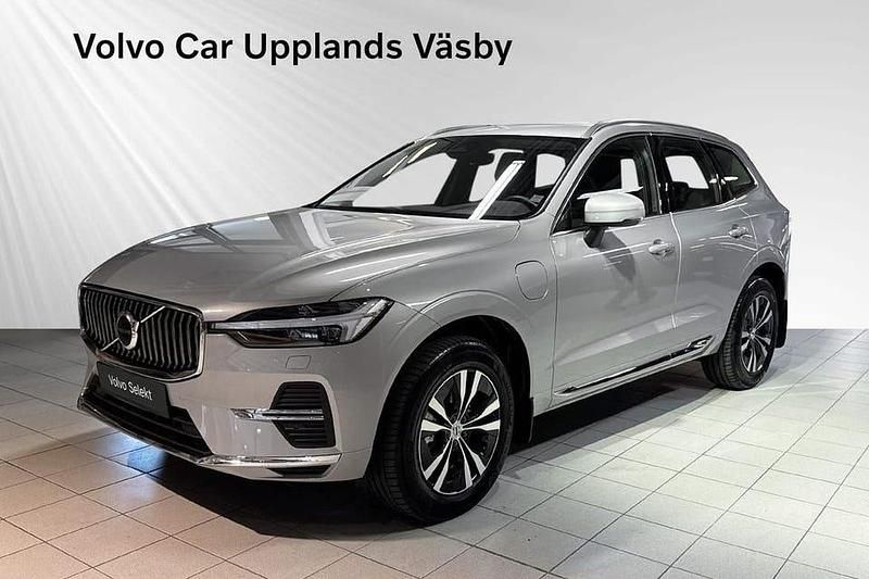 Silver Begagnad 2025 Volvo XC60 Core SUV | 519 900 kr (Marknadspris) - Bild 1/3