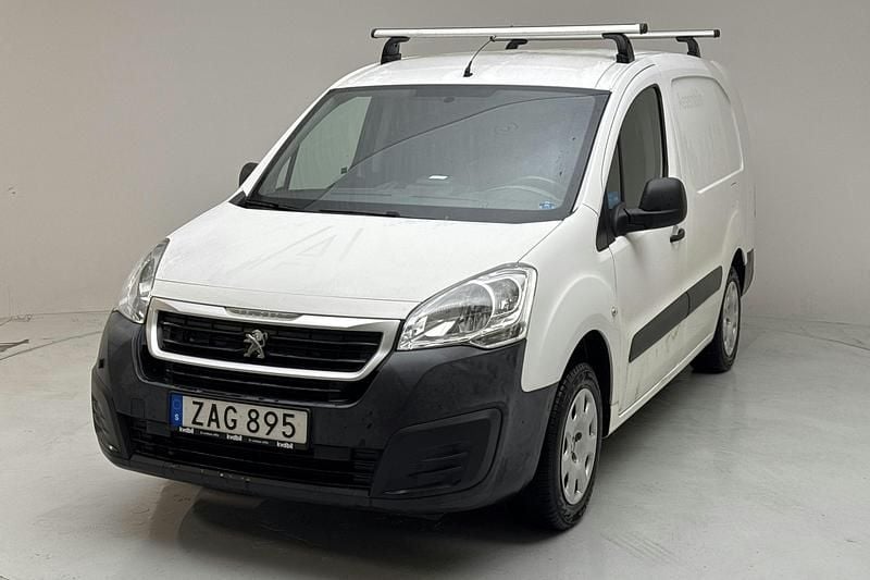 Vit Begagnad 2017 Peugeot Partner Minibuss | 69 000 kr (Superpris) - Bild 1/4