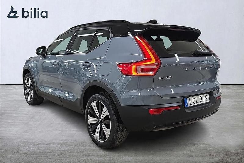 Begagnad Volvo XC40 Core 169 kW (231 HK) 2022 Grå SUV