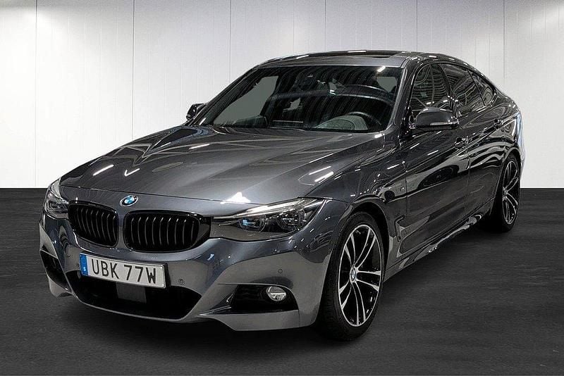 Grå Begagnad 2019 BMW 340 Gran Turismo M Sport Halvkombi | 359 000 kr - Bild 1/4