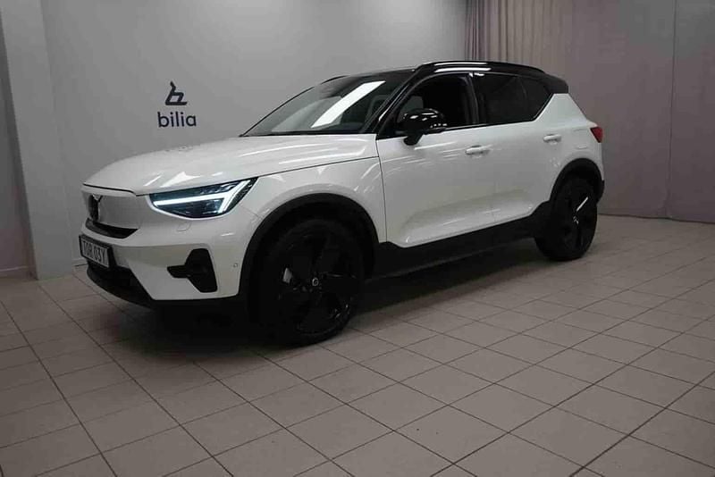 Vit Begagnad 2026 Volvo EX40 Performance SUV | 589 900 kr (Marknadspris) - Bild 1/1
