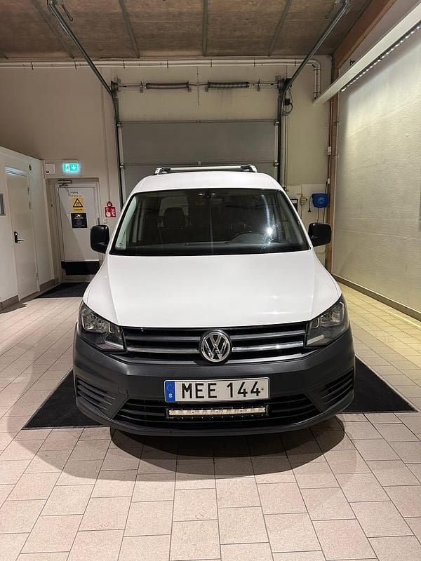 Begagnad VW Caddy 75 HK (55 kW) 2016 Minibuss
