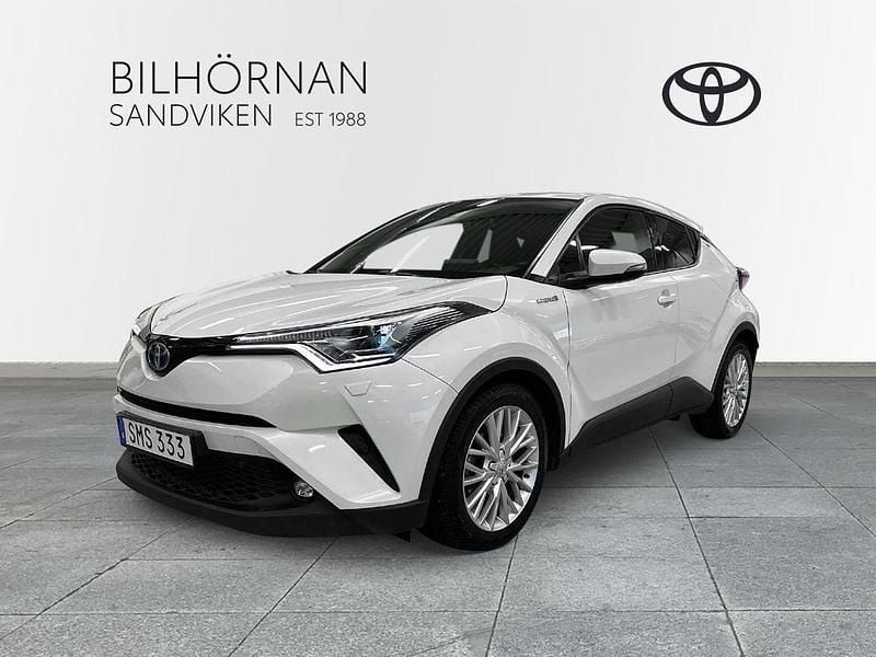 Vit Begagnad 2018 Toyota C-HR+ Edition SUV | 219 900 kr (Lite dyr) - Bild 1/3
