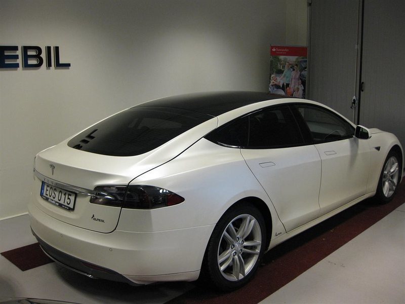 Såld Tesla Model S Model S85 Vit 3 Begagnad 2015 3 270