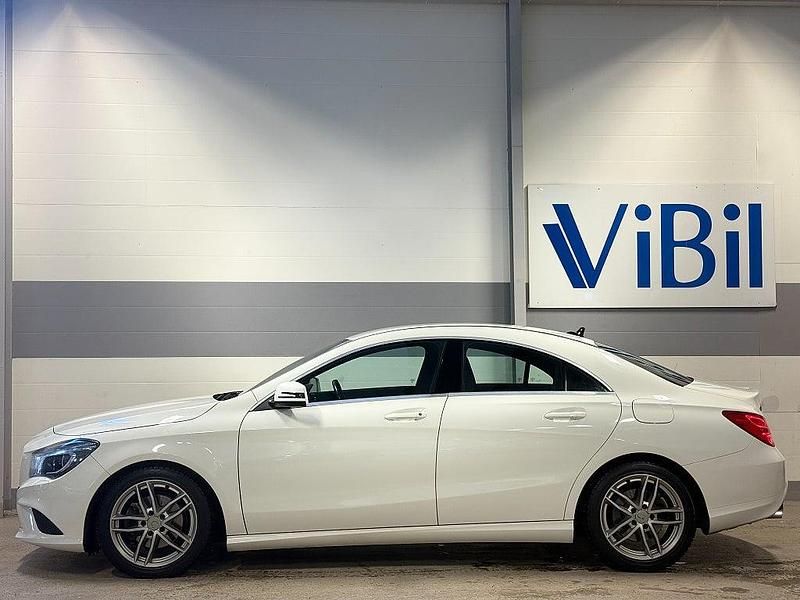 Begagnad Mercedes CLA220 177 HK (130 kW) 2015 Vit Sedan