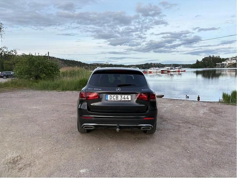 Begagnad Mercedes GLC300 AMG line 306 HK (225 kW) 2021 SUV