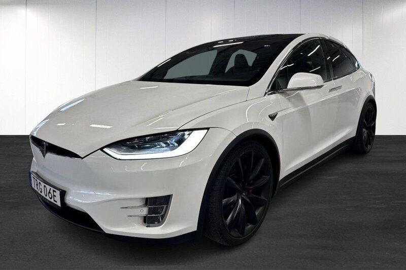 Vit (white) Begagnad 2020 Tesla Model X SUV | 549 900 kr (Lite dyr) - Bild 1/4