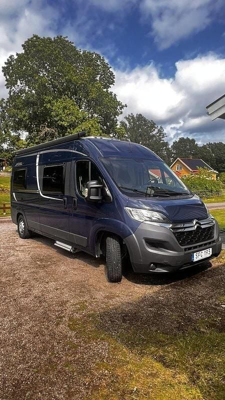 Blå Begagnad 2016 Citroën Jumper Minibuss | 560 000 kr - Bild 1/4