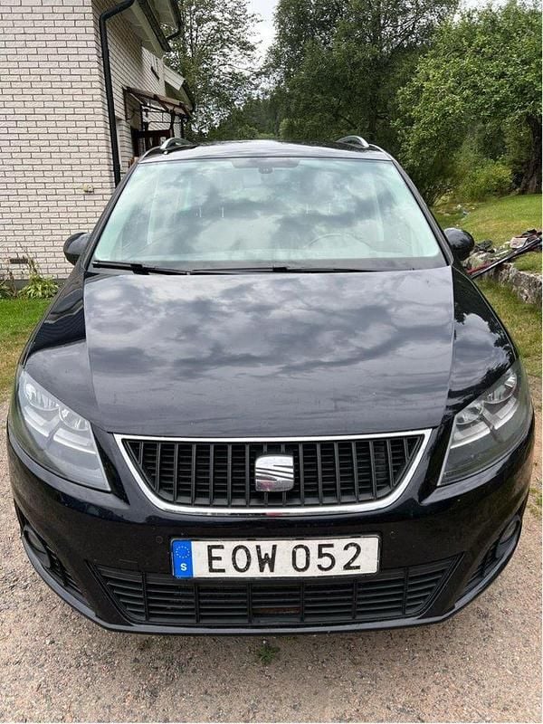 Svart Begagnad 2015 Seat Alhambra Ecomotive Minibuss | 95 000 kr (Superpris) - Bild 1/4