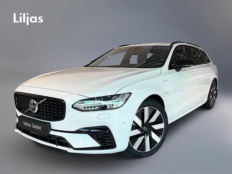 Vit Begagnad 2024 Volvo V90 Plus Kombi | 499 000 kr (Marknadspris) - Bild 1/4