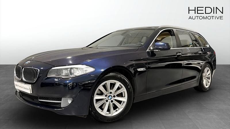 Blå Begagnad 2011 BMW 535 Kombi | 184 700 kr (Dyr) - Bild 1/4