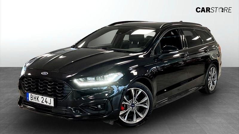 Svart (black) Begagnad 2022 Ford Mondeo ST-Line Kombi | 234 900 kr (Dyr) - Bild 1/4