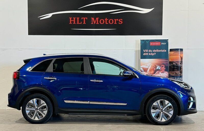 Begagnad Kia e-Niro Advance 150 kW (204 HK) 2021 Blå SUV