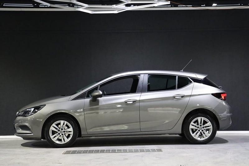 Begagnad Opel Astra Enjoy 125 HK (91 kW) 2016 Grå