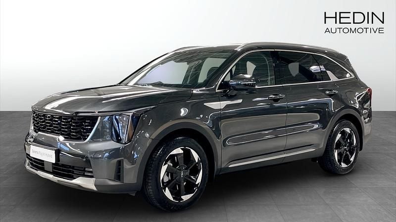 Grå (grey) Ny 2025 Kia Sorento Advance SUV | 612 000 kr - Bild 1/4