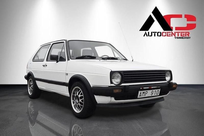 Begagnad VW Golf II 75 HK (55 kW) 1985 Vit Halvkombi