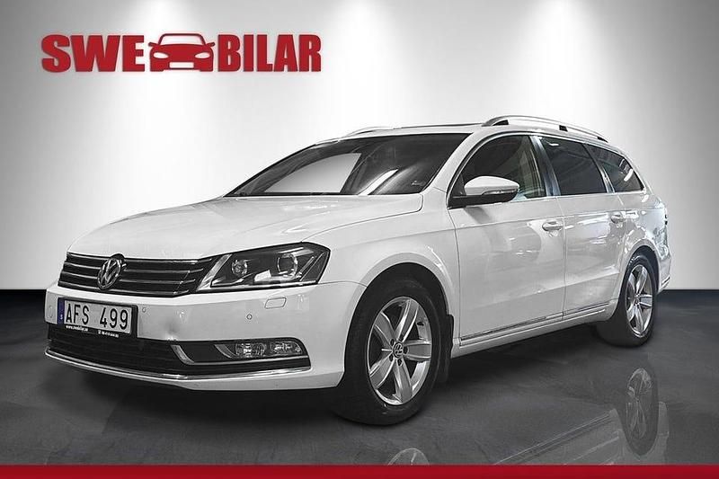 Vit Begagnad 2013 VW Passat Kombi | 69 900 kr (Marknadspris) - Bild 1/4