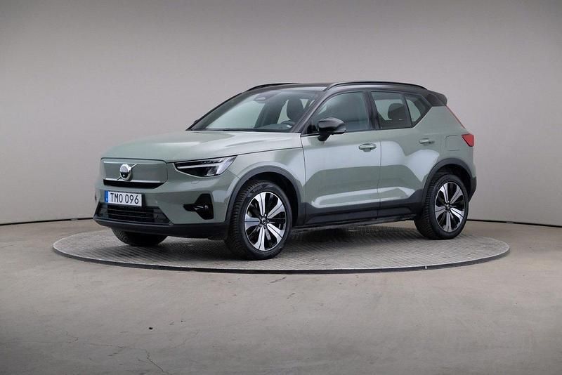 Grön Begagnad 2022 Volvo XC40 Pro SUV | 379 000 kr - Bild 1/4