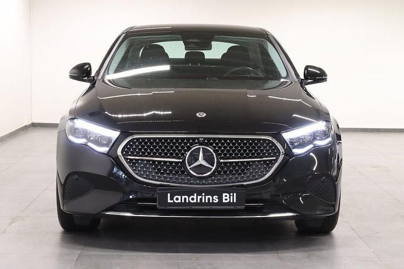 Begagnad Mercedes E300 Advanced Plus 313 HK (230 kW) 2024 Obsidiansvart metallic Sedan
