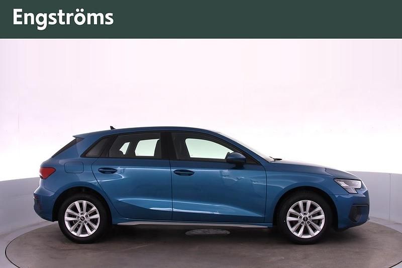 Begagnad Audi A3 Proline 150 HK (110 kW) 2023 Atollblå metallic Sedan