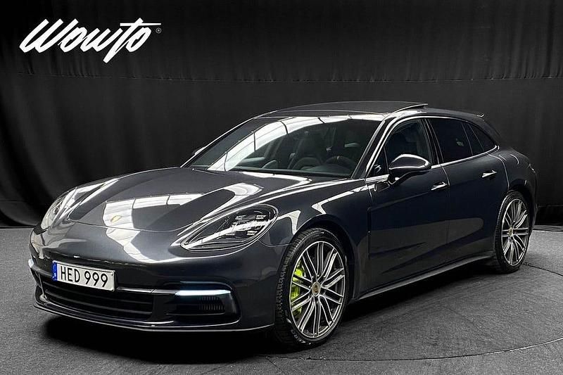 Volcano grey metallic Begagnad 2020 Porsche Panamera 4 Sport Turismo Sedan | 589 800 kr (Superpris) - Bild 1/3