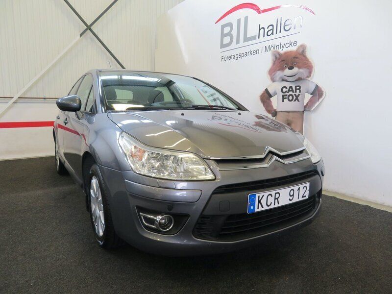 Grå Begagnad 2009 Citroën C4 Halvkombi | 78 000 kr - Bild 1/4