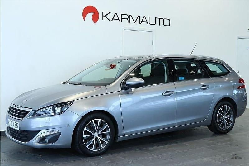 Grå Begagnad 2017 Peugeot 308 SW Kombi | 99 900 kr (Marknadspris) - Bild 1/4
