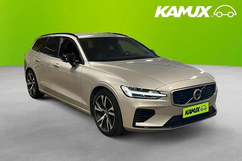 Silver/grå Begagnad 2020 Volvo V60 R-Design Kombi | 319 700 kr (Marknadspris) - Bild 1/4