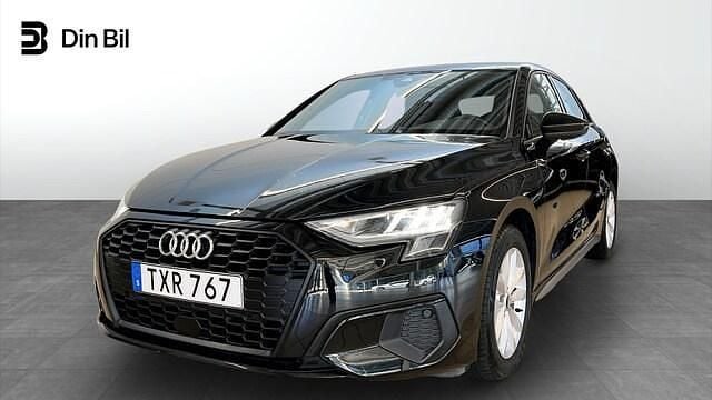 Mytsvart metallic Begagnad 2021 Audi A3 Proline | 209 000 kr (Marknadspris) - Bild 1/4