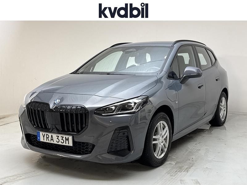 Begagnad BMW 225 Active Tourer M Sport 2024 Grå Minibuss