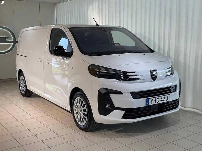 Begagnad Peugeot e-Expert 100 kW (136 HK) 2024 Vit (vit kaolin) Van