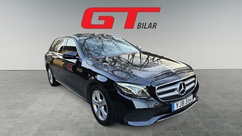 Svart Begagnad 2016 Mercedes E220 Avantgarde Kombi | 144 900 kr (Dyr) - Bild 1/4