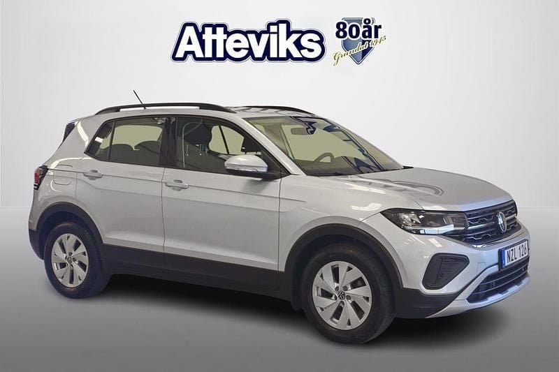 Silver Begagnad 2024 VW T-Cross Life SUV | 209 900 kr (Marknadspris) - Bild 1/4