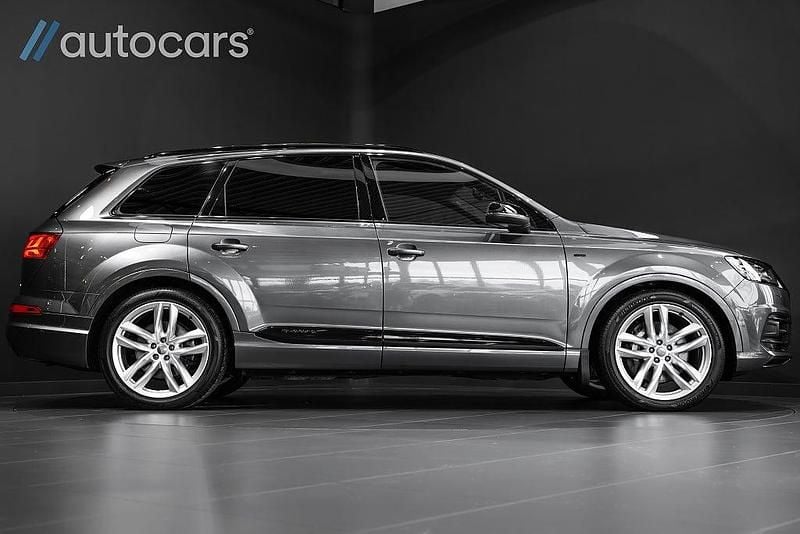 Begagnad Audi Q7 S-Line 272 HK (200 kW) 2018 Grå SUV